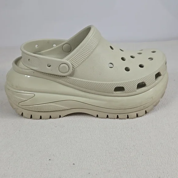 Crocs Platform Sandles/Clogs - Picture 5 of 10